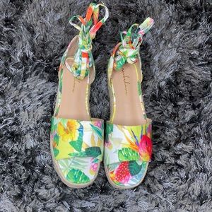 Flower lace sandals